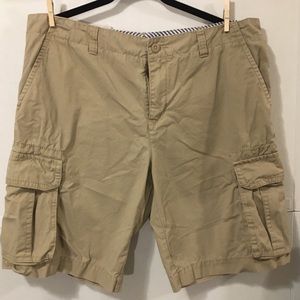 Tommy Hilfiger Men’s Khaki Cargo Shorts